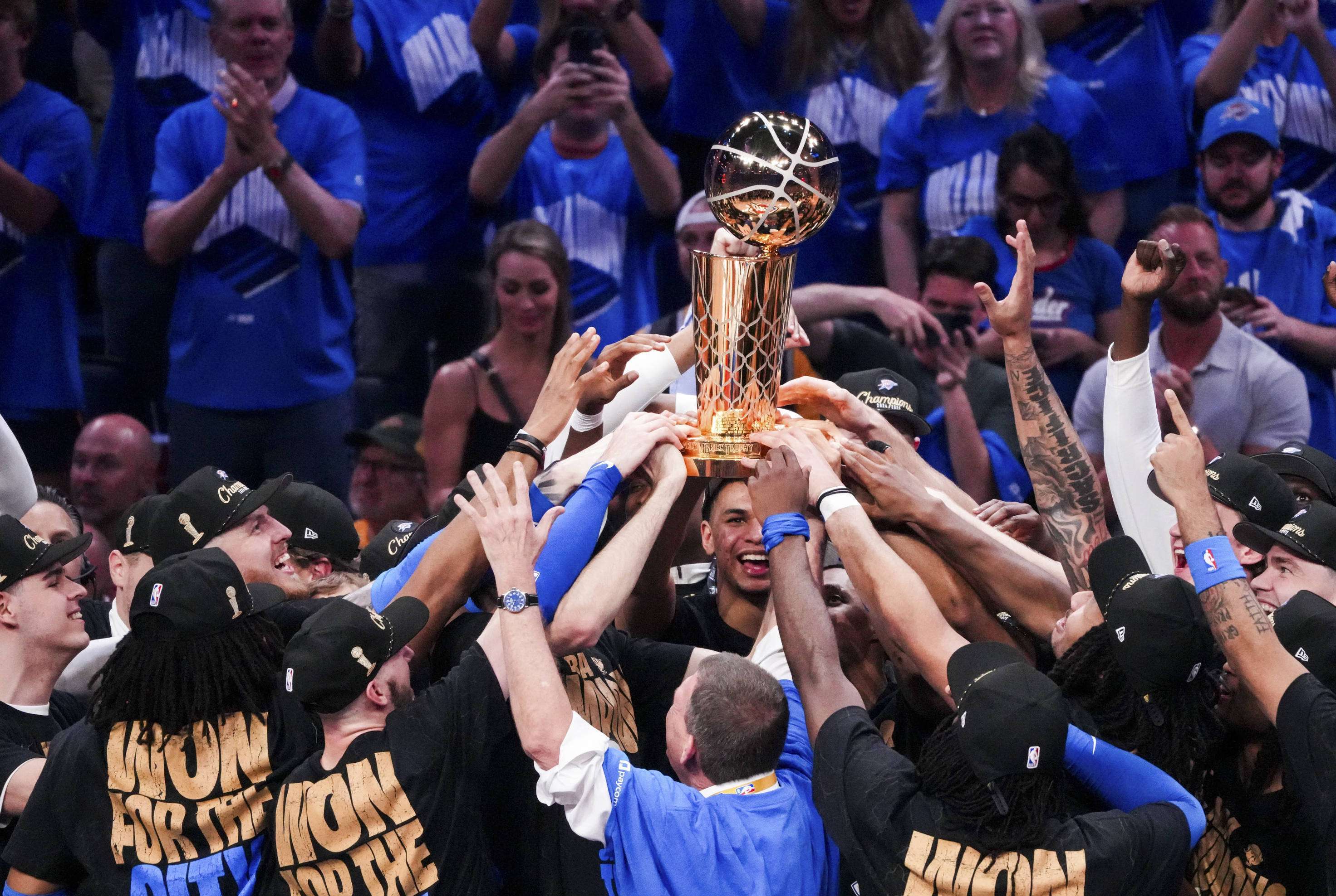 开云-NBA总决赛赛程吃紧，葡萄牙体育集结日战术微调，态度坚定，团队化学反应显著-开云