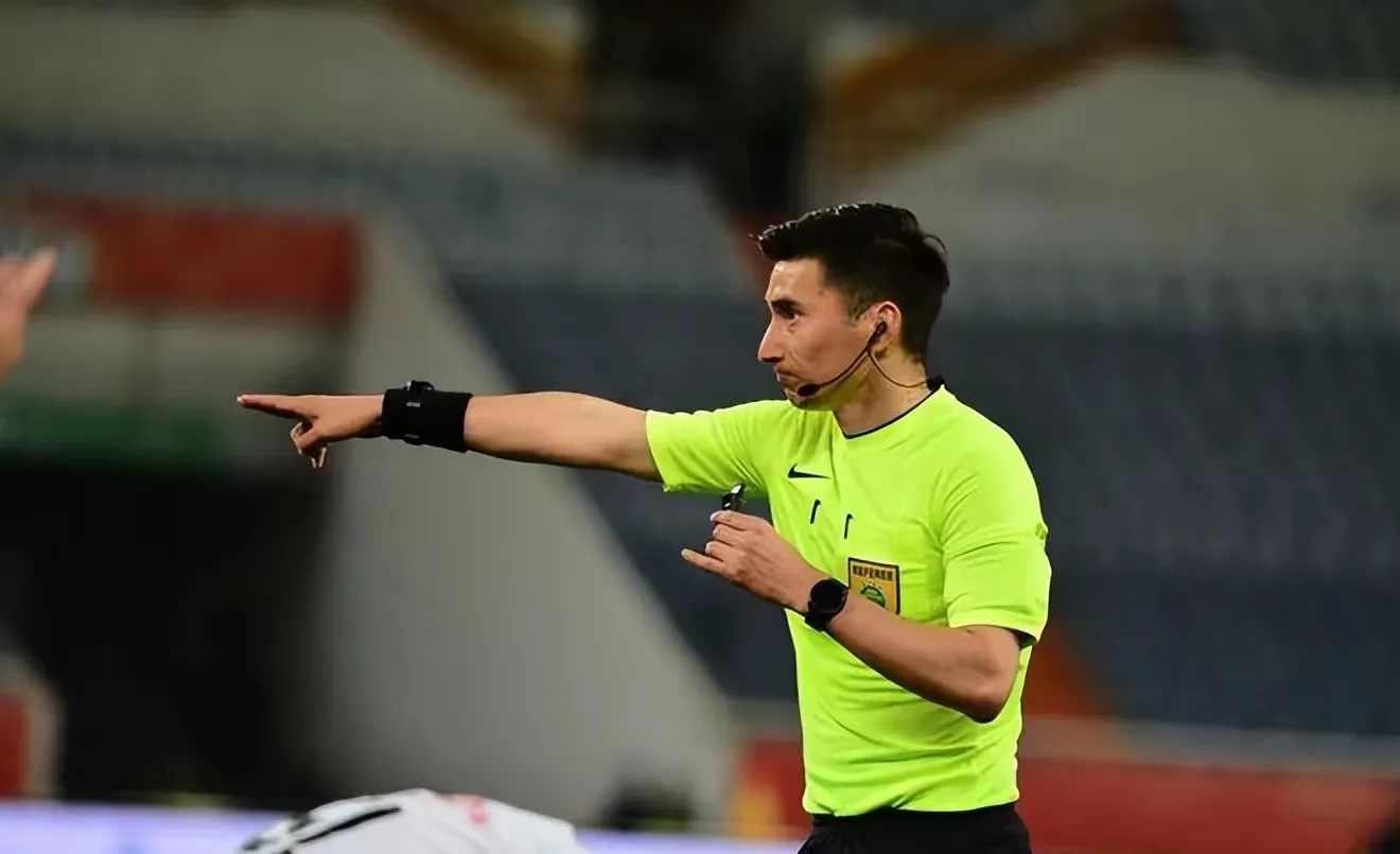 开云登陆入口-瓦伦西亚迎中超关键赛；赛前队长鼓劲；震撼外界；轮换策略成焦点的简单介绍-开云登陆入口